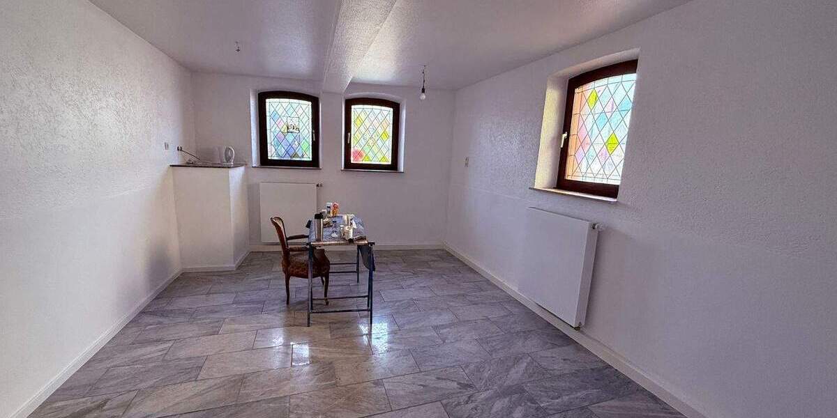 Gewerbeobjekt Köln Zündorf - 8 Zimmer, 234 m&sup2;, 3.000&euro; | Angebot:26346351