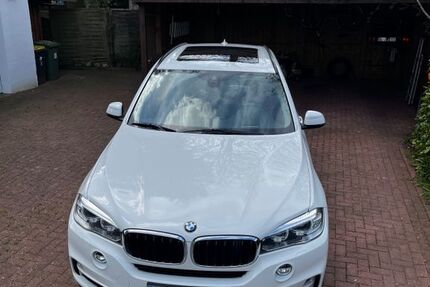 BMW X5 97.500 km 27.900 &euro; Steinbergkirche 24973