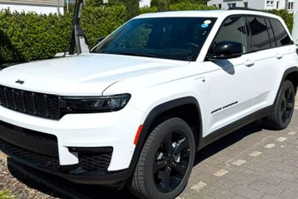 Jeep Grand Cherokee 2.700 km 61.900 &euro; Magdeburg 39128