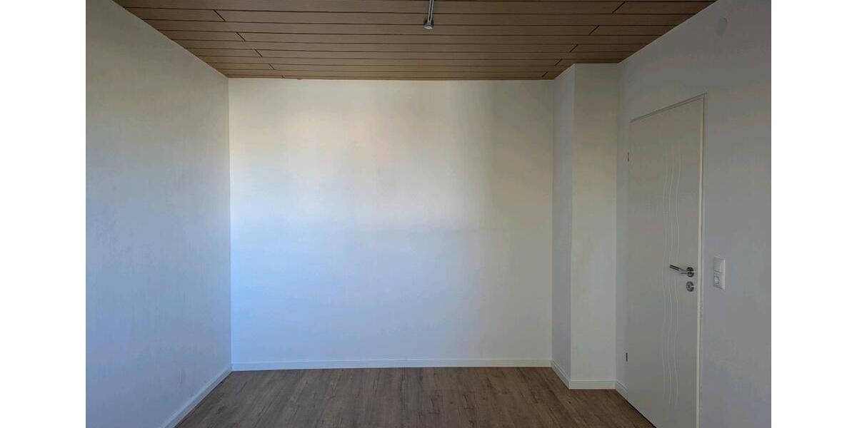 Reihenhaus Mainz Finthen - 4 Zimmer, 153 m&sup2;, 2.000&euro; | Angebot:26093136