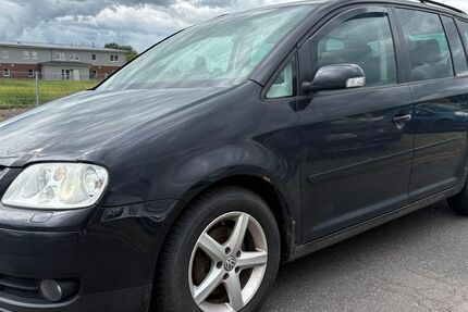 VW Touran 361.500 km 1.290 &euro; Glückstadt 25348