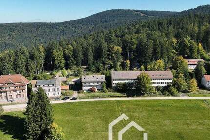 Gebäudeensemble in Alleinlage - ideal für Wohnen - Touristik - Erlebnisdorf 7 zimmer