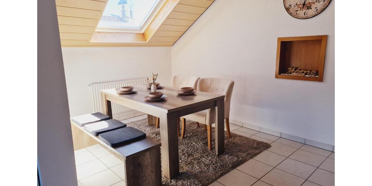 Dachgeschoßwohnung Karlsbad - 4 Zimmer, 80 m&sup2;, 1.000&euro; | Angebot:24838091