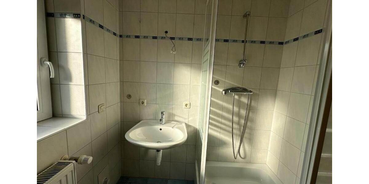 Einfamilienhaus Isenbüttel - 7 Zimmer, 195 m&sup2;, 399.900&euro; | Angebot:24757378