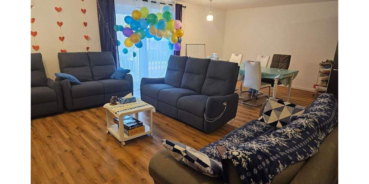 Zimmer Markgröningen - 3 Zimmer, 100 m&sup2;, 1.260&euro; | Angebot:25865448