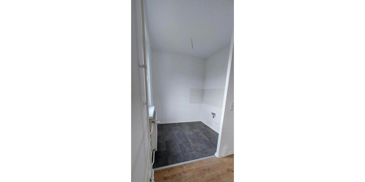 Etagenwohnung Bernsdorf - 1 Zimmer, 30 m&sup2;, 115&euro; | Angebot:23118134
