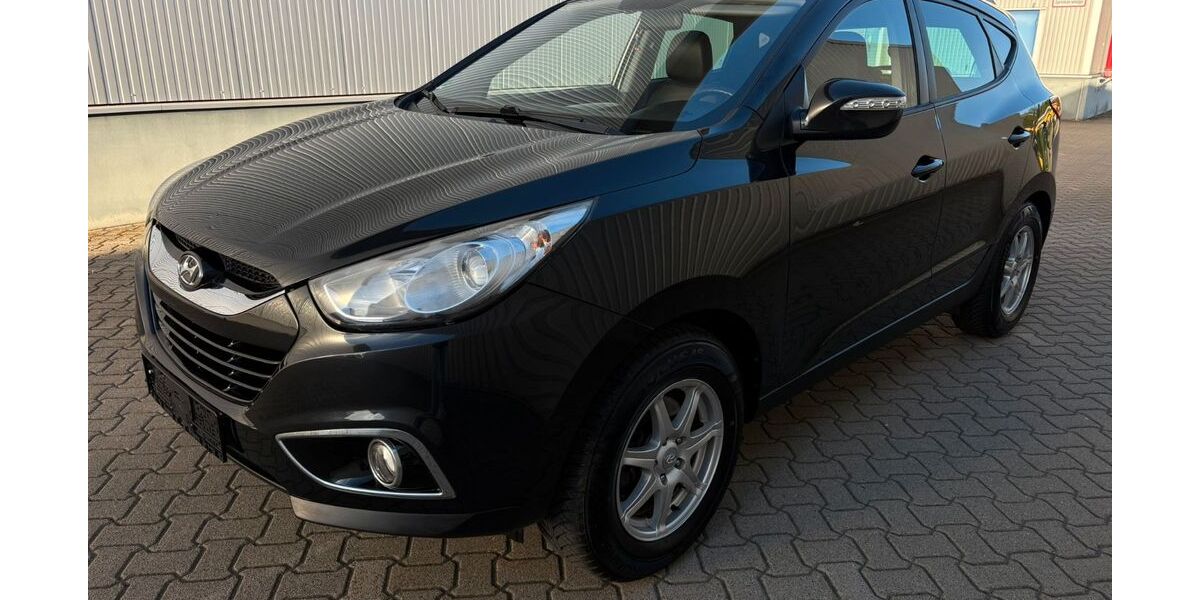 Hyundai ix35 80.500 km 8.680 &euro; Braunschweig 38112