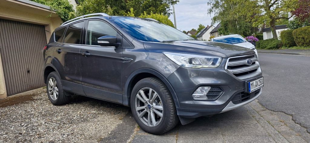 Ford Kuga 118.719 km 14.100 &euro; Bonn 53125