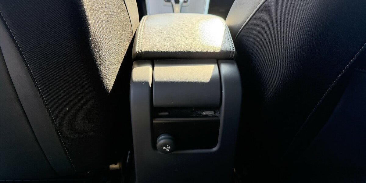 Volvo XC60 Momentum AWD / SitzH / Panorama 104.000 km 20.490 &euro; Donauwörth 86609