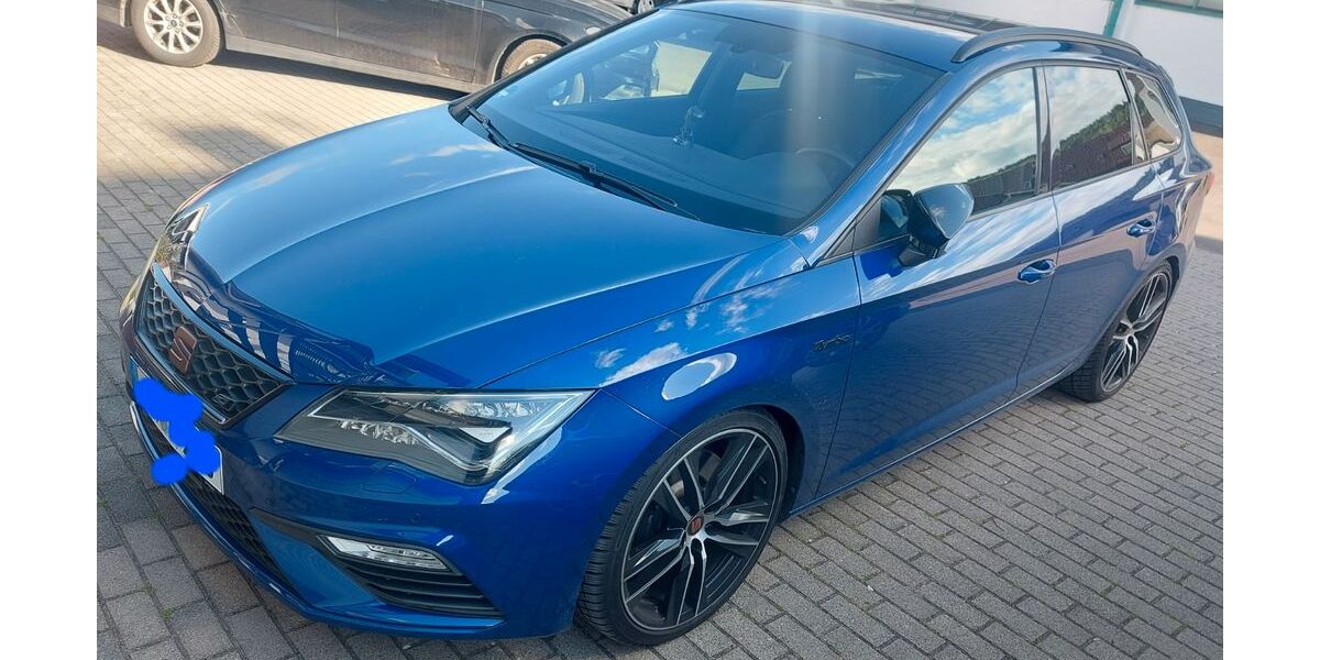 Seat Leon 62.000 km 22.999 &euro; Königsbronn 89551