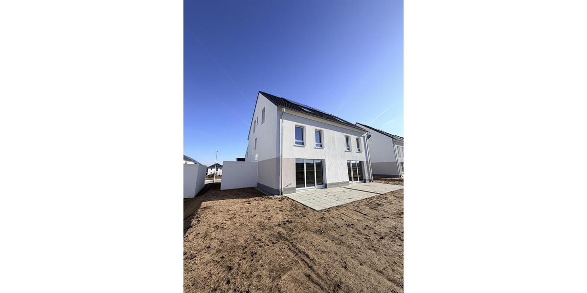 Doppelhaushälfte Roth - 5 Zimmer, 148 m&sup2;, 1.700&euro; | Angebot:25231250