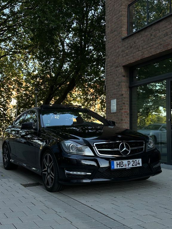 Mercedes-Benz C 250 179.000 km 13.700 € Bremen 28211
