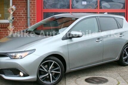 Toyota Auris 81.700 km 12.990 &euro; Celle 29221