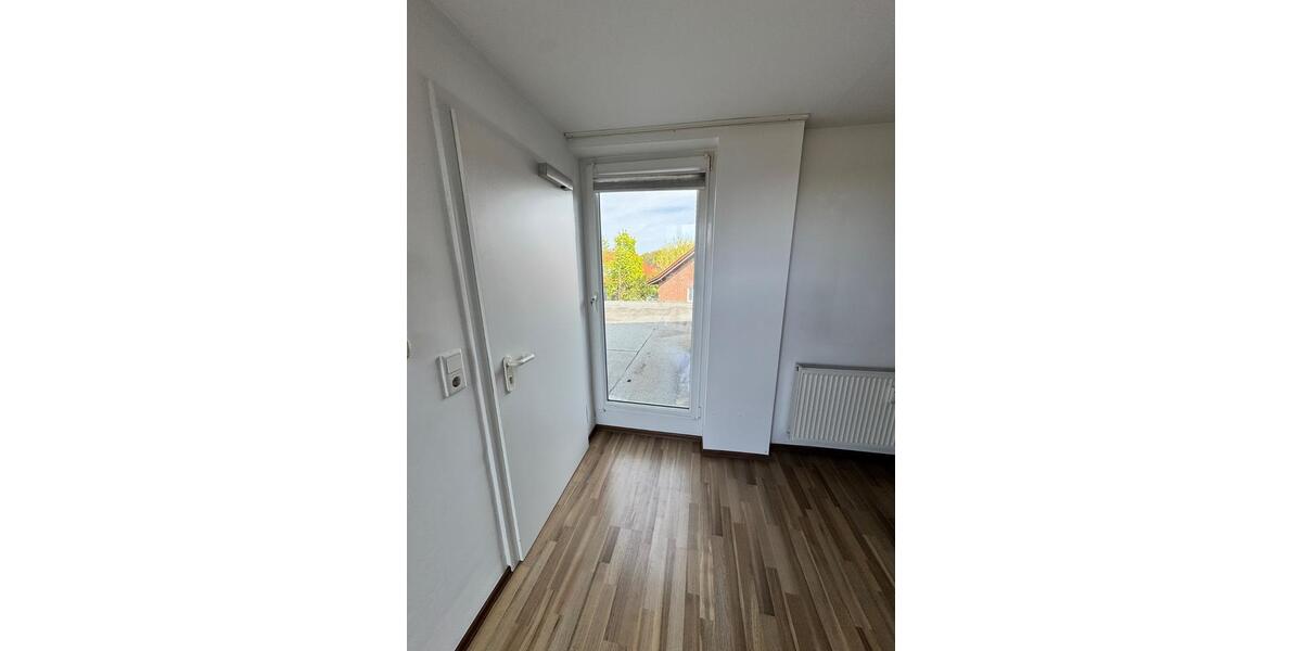 Dachgeschoßwohnung Werther (Westfahlen) - 2 Zimmer, 70 m&sup2;, 600&euro; | Angebot:26326032