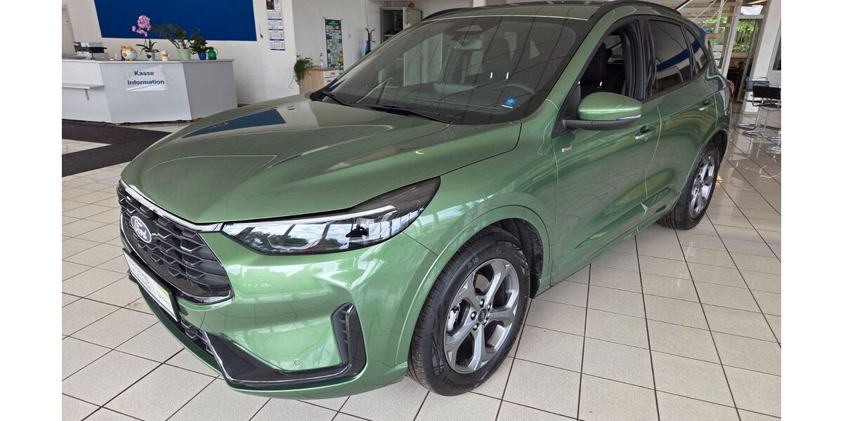 Ford Kuga 10.680 km 32.450 &euro; Lauchhammer 01979