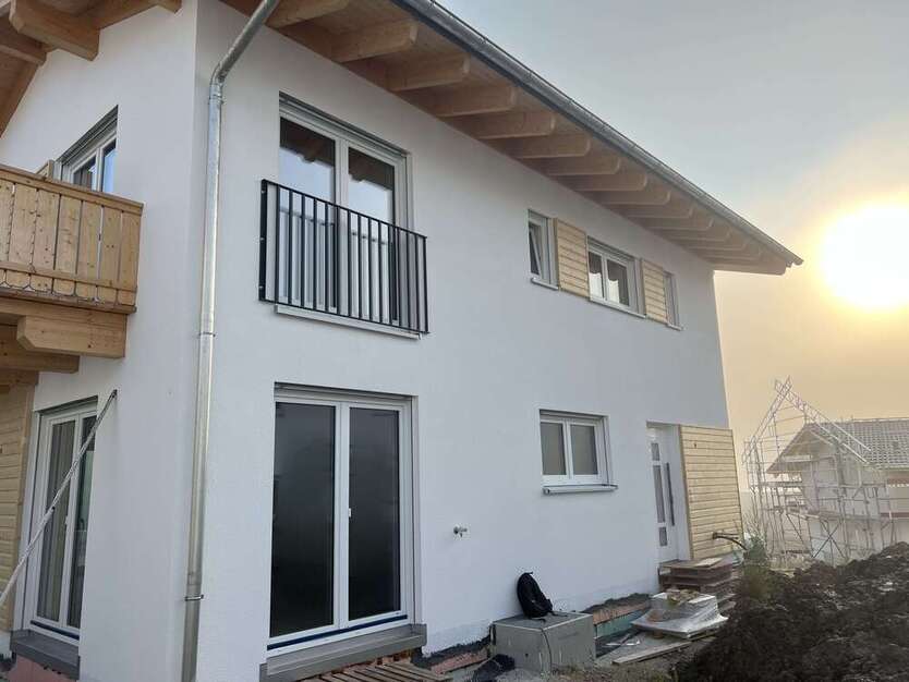 Haus zum Mieten in Schechen 2.800 € 188 m²