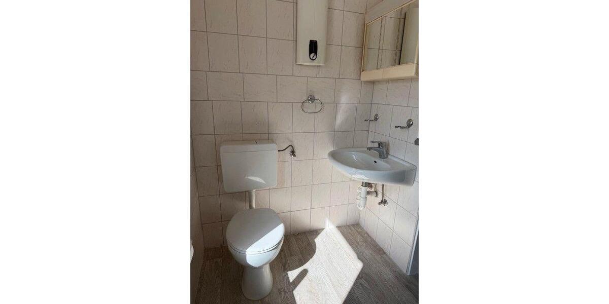 Mehrfamilienhaus, Wohnhaus Bad Wildungen - 6 Zimmer, 150 m&sup2;, 175.000&euro; | Angebot:26612296