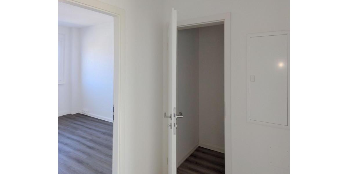 Erdgeschoßwohnung Gera Alt-Bieblach - 4 Zimmer, 80 m&sup2;, 679&euro; | Angebot:25415450