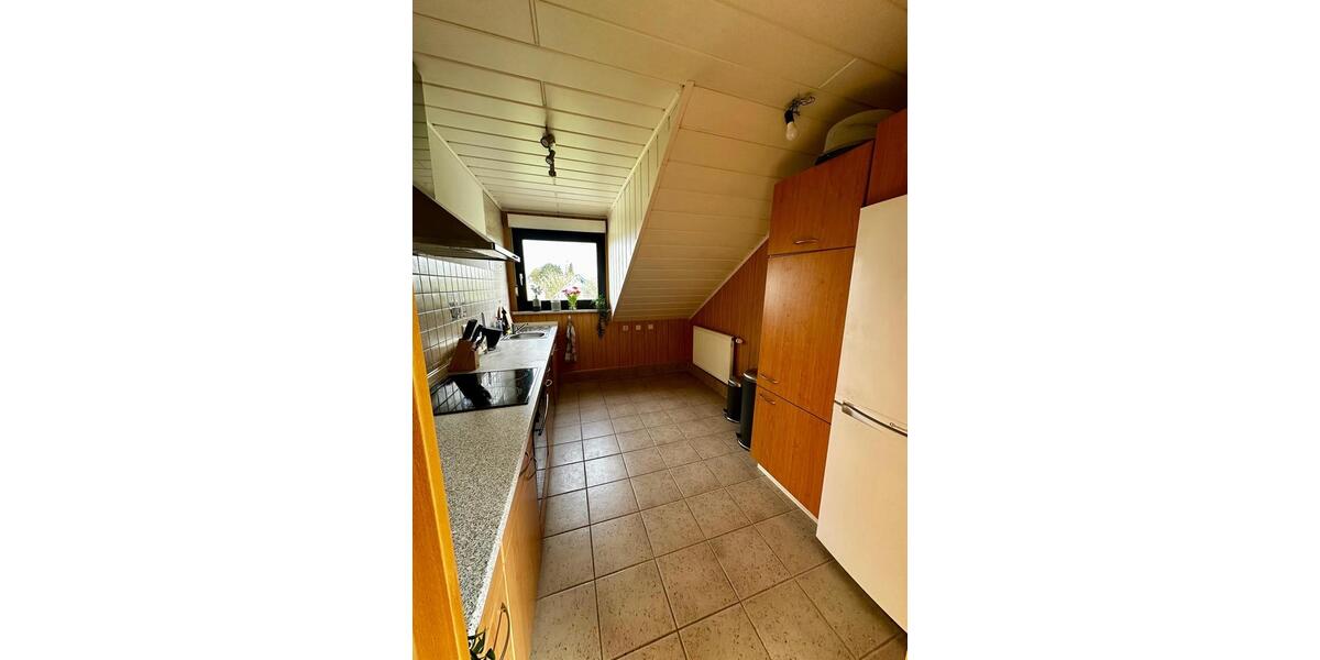 Dachgeschoßwohnung Wachtberg - 4 Zimmer, 106 m&sup2;, 990&euro; | Angebot:26326976