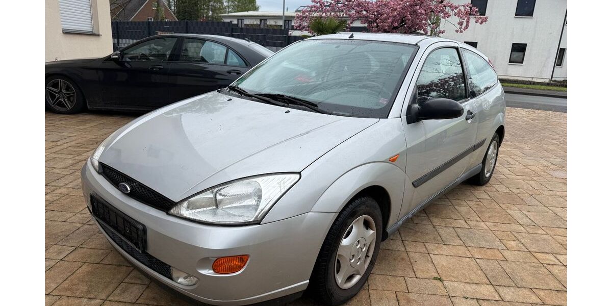 Ford Focus 99.844 km 1.599 &euro; Versmold 33775