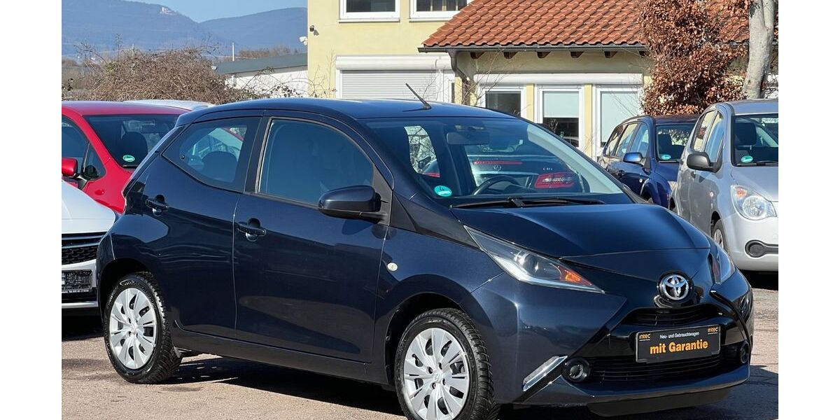 Toyota Aygo (X) 85.000 km 7.299 &euro; Landau in der Pfalz, Rheinland-Pfalz 76829