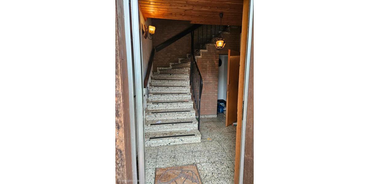 Einfamilienhaus Winsen (Aller) - 7 Zimmer, 200 m&sup2;, 180.000&euro; | Angebot:26987157