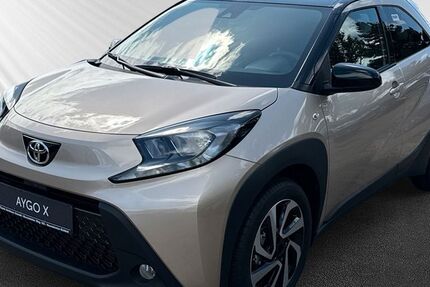 Toyota Aygo (X) 11.500 km 15.290 &euro; Neumünster 24536
