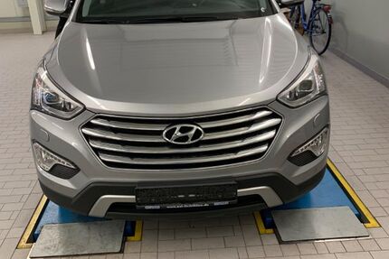 Hyundai Grand Santa Fe