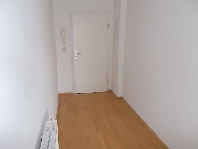 Etagenwohnung Limbach-Oberfrohna Oberfrohna - 2 Zimmer, 78 m&sup2;, 320&euro; | Angebot:26817976