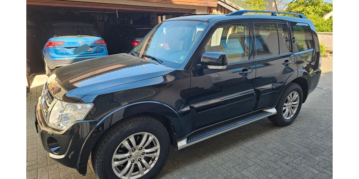 Mitsubishi Pajero 188.000 km 17.999 &euro; Eschbach 79427