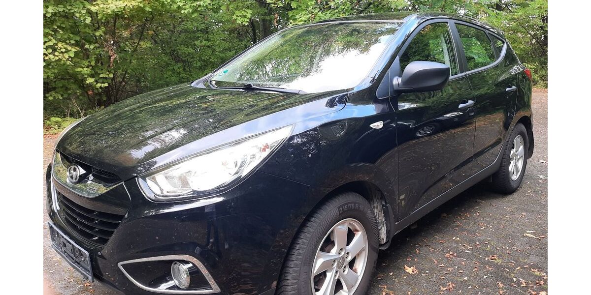 Hyundai ix35 185.000 km 5.999 € Bonn 53179