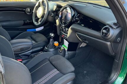 Mini Cooper 30.000 km 20.300 &euro; Konz 54329