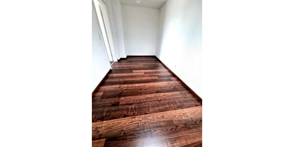 Dachgeschoßwohnung Salem - 2 Zimmer, 46 m&sup2;, 750&euro; | Angebot:25346889