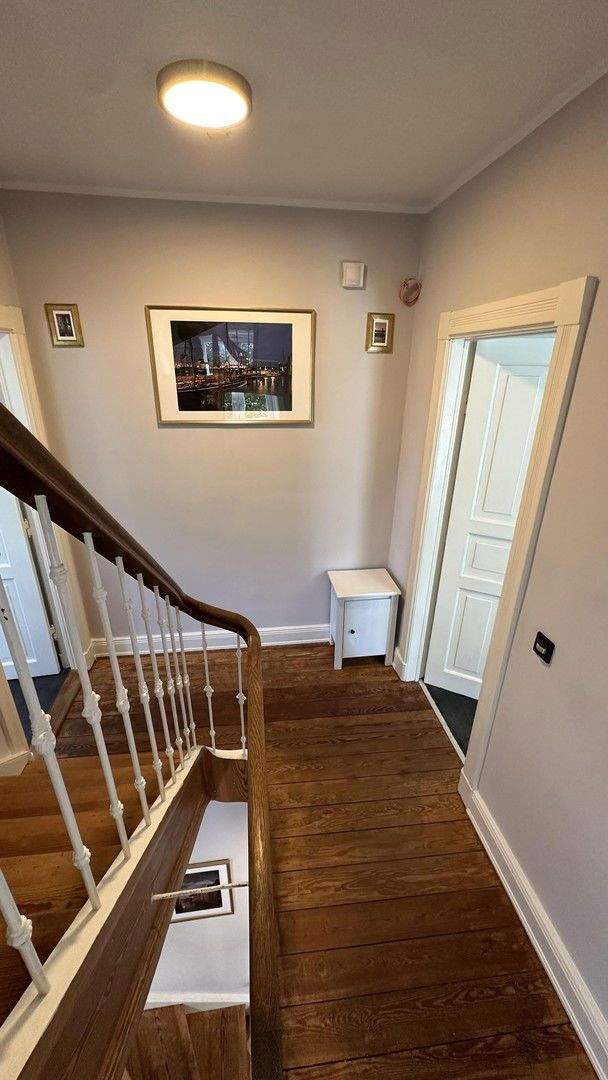 Renoviertes Altbau-Haus aus der Gründerzeit in Bauernhaus-Umgebung Alt-Osdorf 5 zimmer