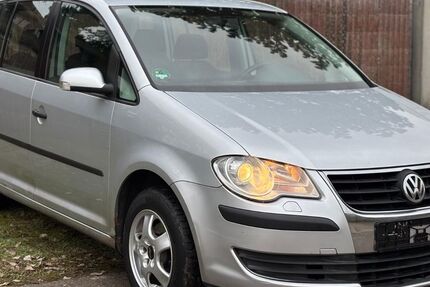 VW Touran 270.000 km 2.300 &euro; Lampertheim 68623