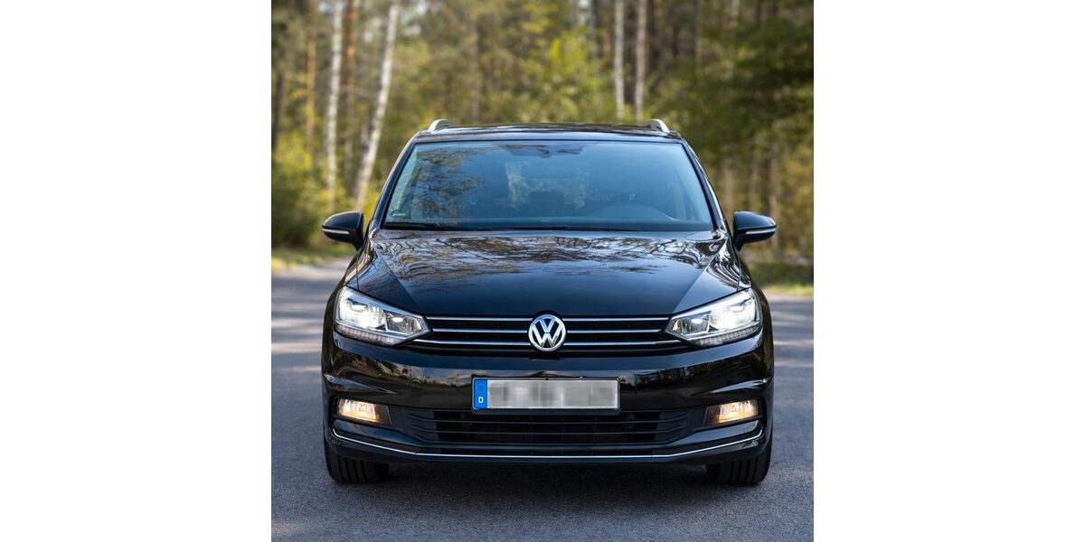 VW Touran 319.700 km 10.900 &euro; Wiesenburg Mark 14827
