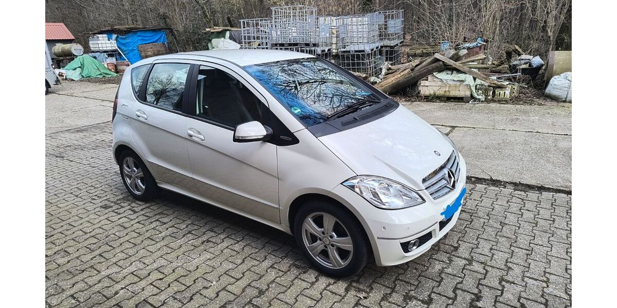 Mercedes-Benz A 180 139.000 km 7.900 &euro; Havixbeck 48329