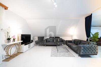 ELEGANZ, KOMFORT, SAUNA, BALKON, GARTEN