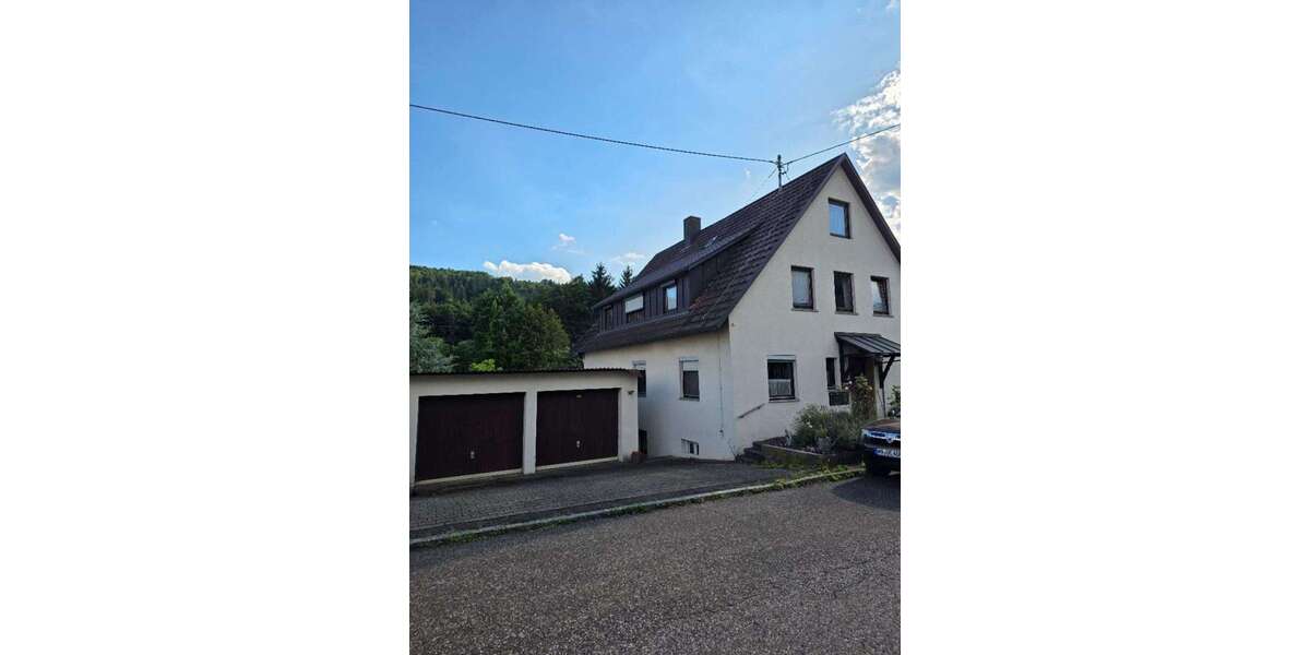 Etagenwohnung Murrhardt - 5 Zimmer, 90 m&sup2;, 145.000&euro; | Angebot:24902304