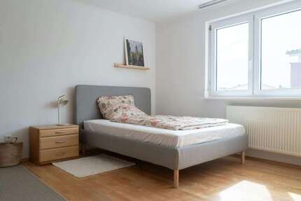 Zimmer Herzogenaurach Herzo Base - 750&euro; | Angebot:27103629