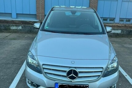 Mercedes b180