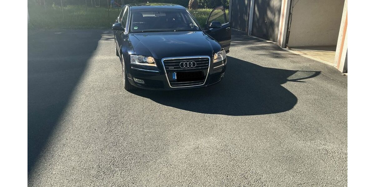 Audi A8 143.000 km 12.750 &euro; Hof 95030