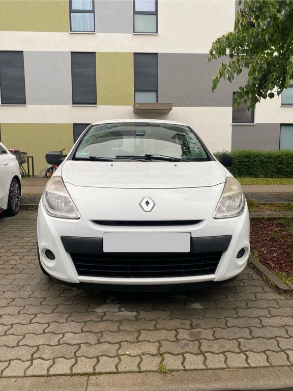 Renault Clio 154.792 km 2.900 € Schönefeld 12529
