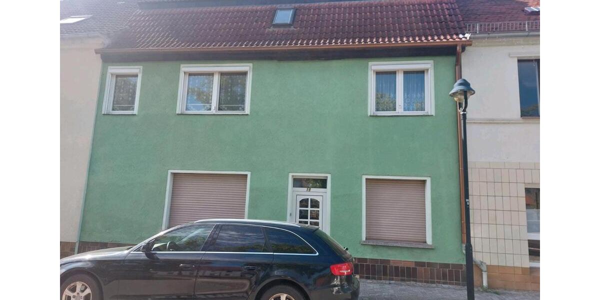 Reihenhaus Gommern - 5 Zimmer, 150 m&sup2;, 95.000&euro; | Angebot:27143227