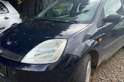 Ford Fiesta 180.000 km 599 &euro; Göttingen 37079