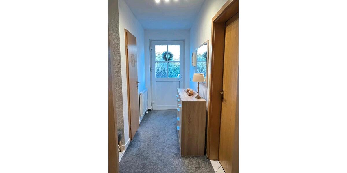 Reihenhaus Gera Bieblach-Ost - 7 Zimmer, 140 m&sup2;, 1.200&euro; | Angebot:26384578