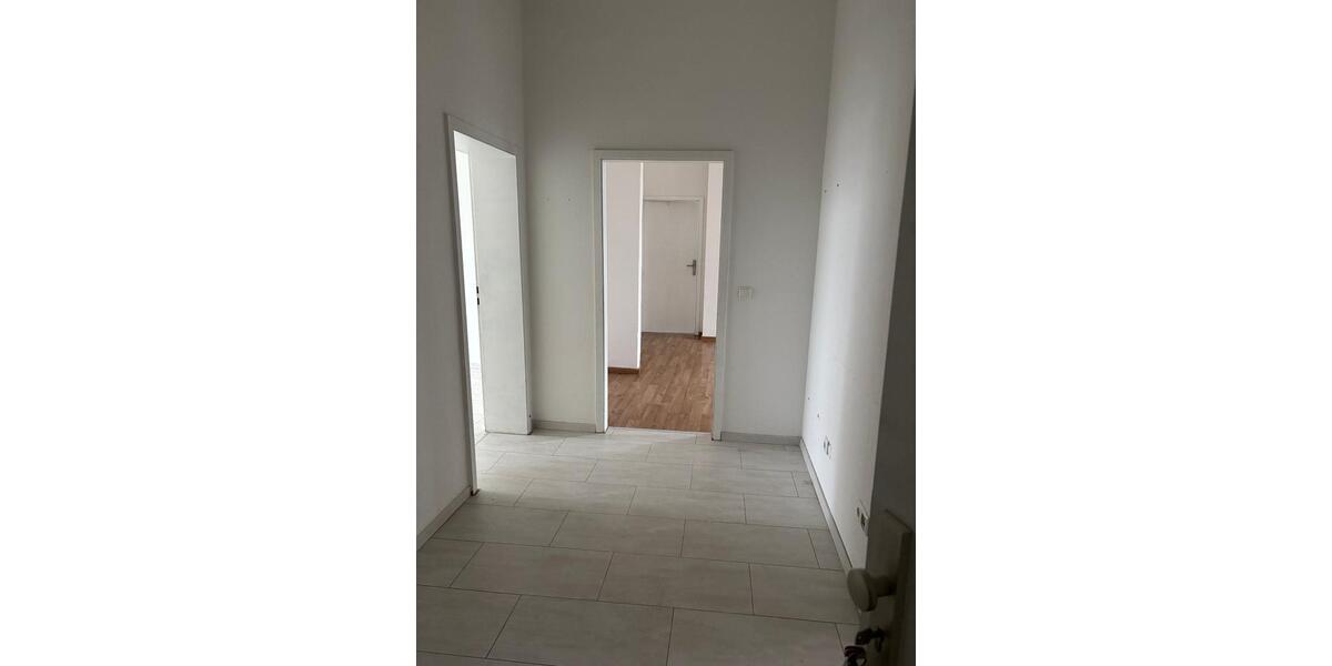 Erdgeschoßwohnung Demmin - 4 Zimmer, 92 m&sup2;, 598&euro; | Angebot:26194491