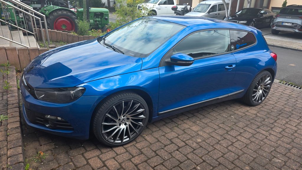 VW Scirocco 198.966 km 4.444 &euro; Hasselroth 63594