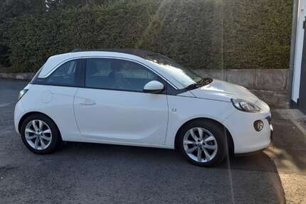 Opel Adam 89.000 km 8.999 &euro; Lauenförde 37697