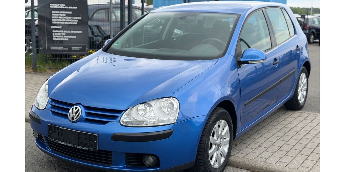 VW Golf 128.555 km 4.490 &euro; Wildau 15745